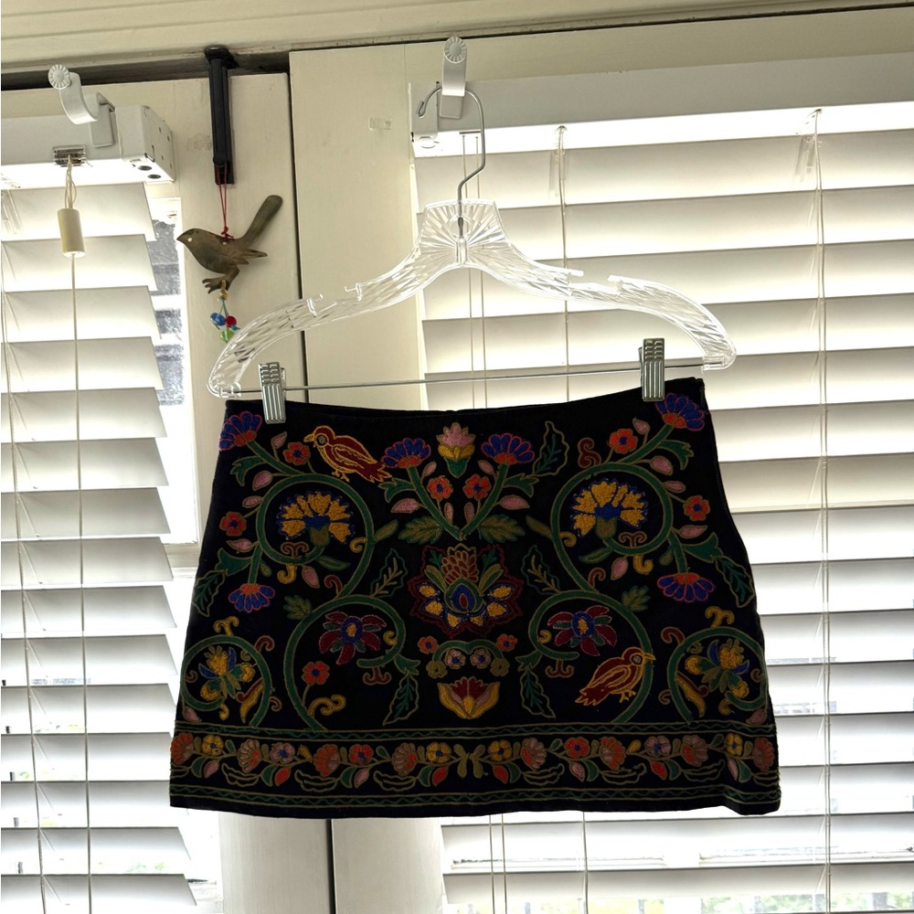 Zara Black Mini Skirt with Multicolor Floral Embroidery